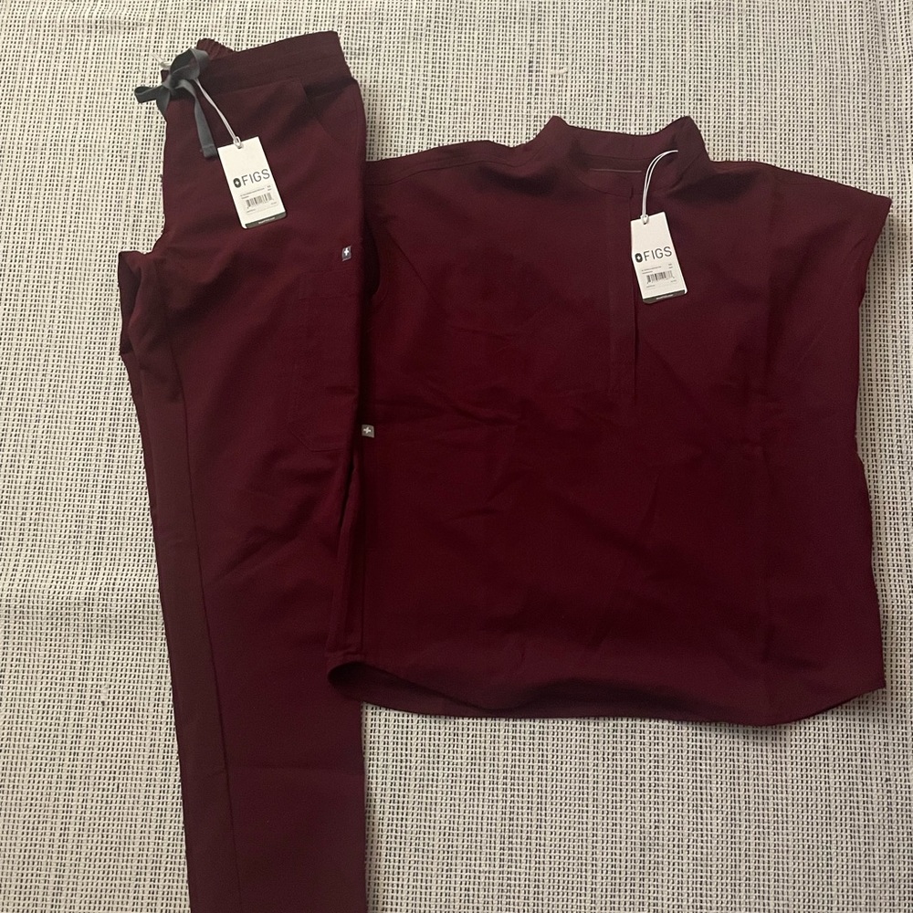 Figs scrubs set